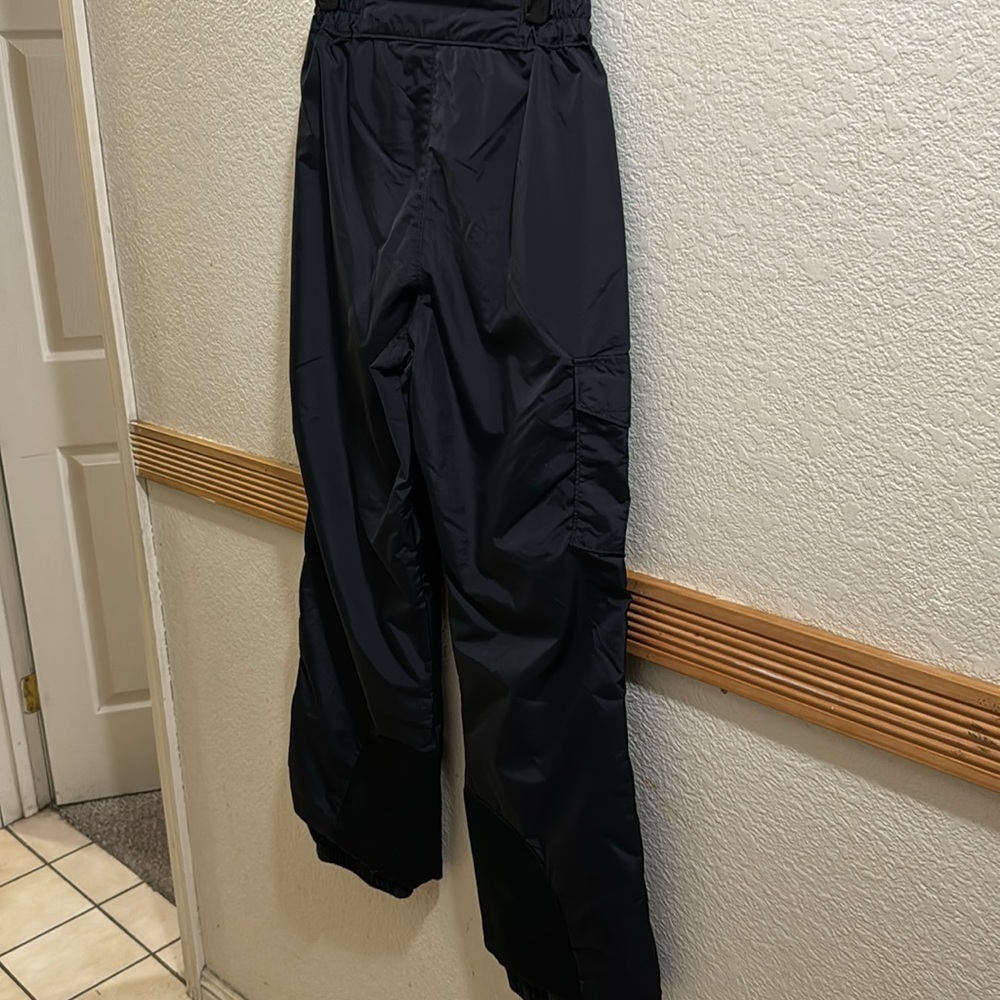 Columbia Sportswear Company black cargo pants size small!! - Picture 10 of 10